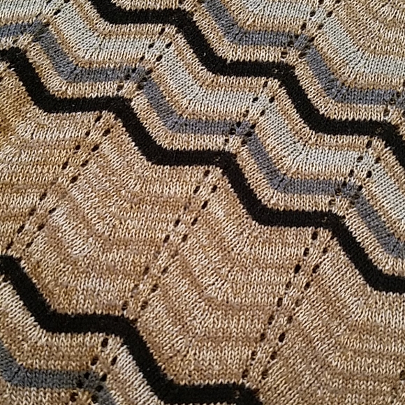 Tunic - Picture 2 of 3